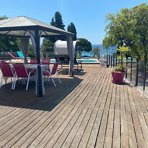 https://cavaliere-apt-125m2-piscine.fr-provencehotel.com